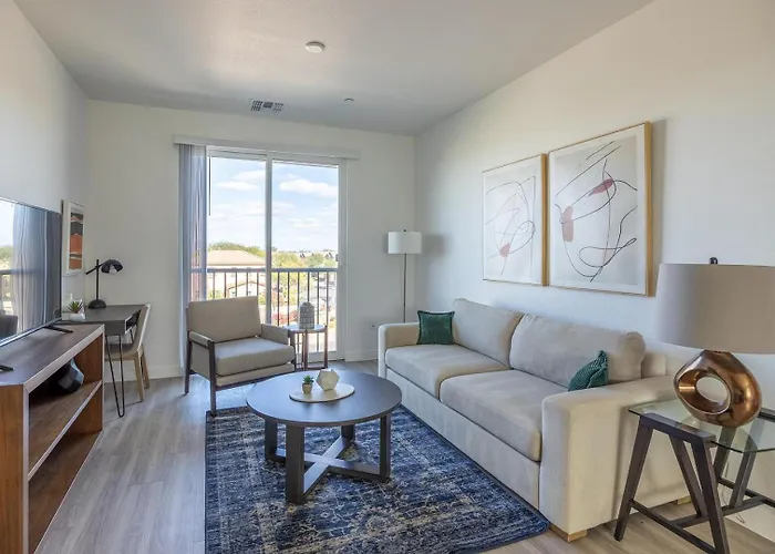 Apartment Landing - Sunset View
